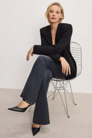 Good American Bootcut & Flare<ALWAYS FITS GOOD LEGS FLARE JEANS Black325