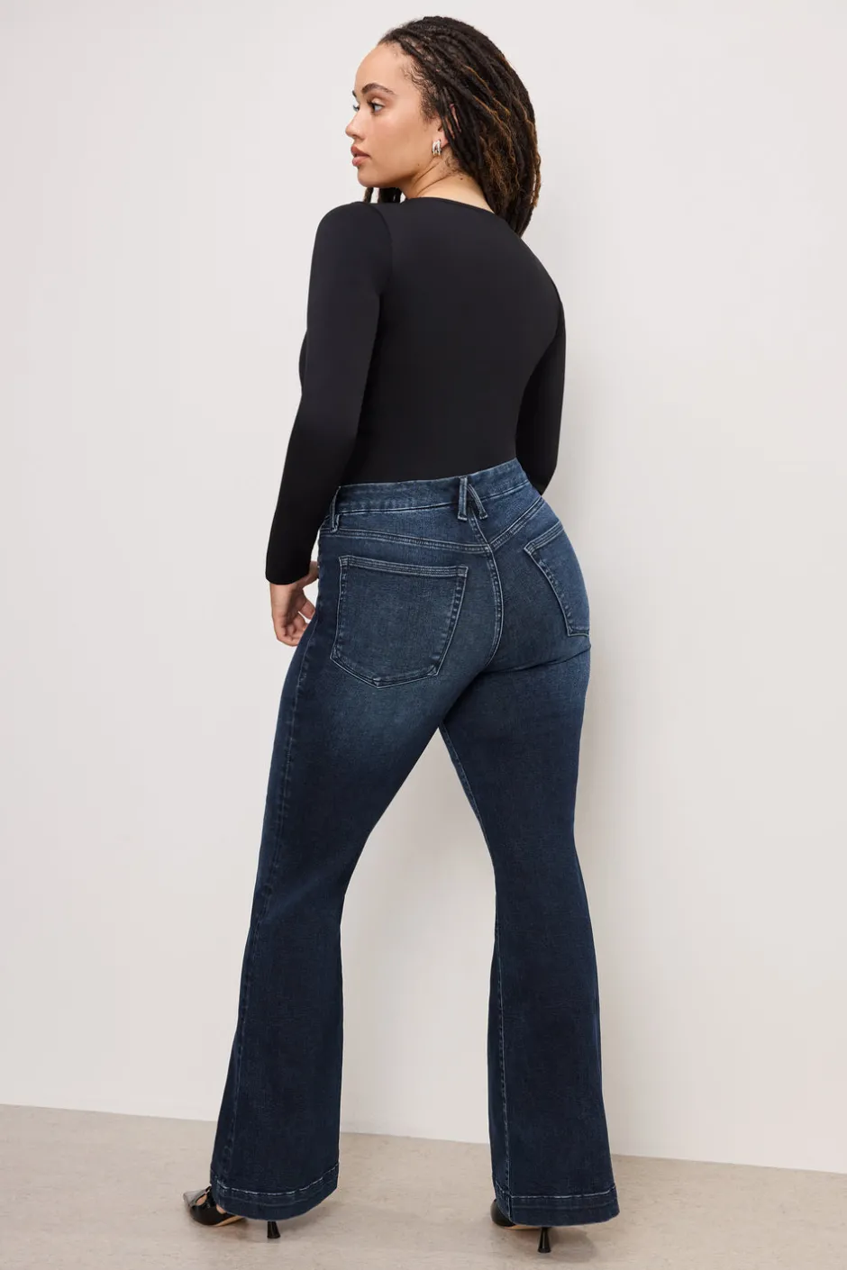 Good American Bootcut & Flare<ALWAYS FITS GOOD LEGS FLARE JEANS Indigo744