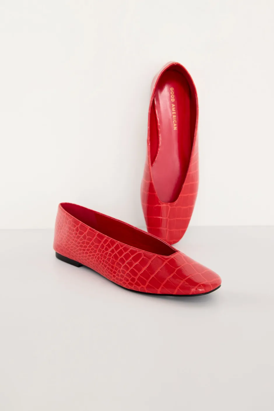 Good American Shoes<CROCODILE BALLET FLATS Grenadine003