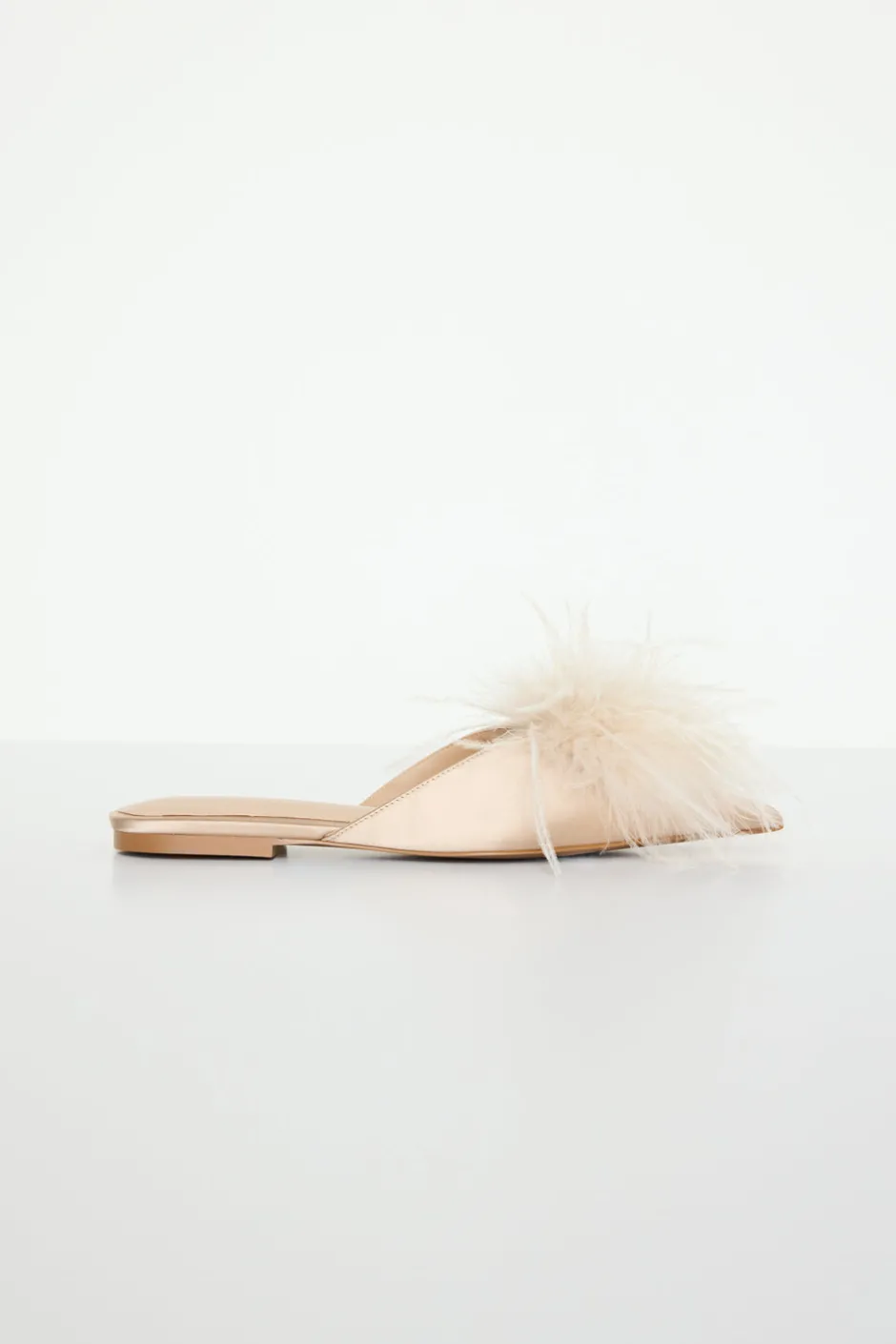 Good American Shoes<FEATHER FLATS Champagne005