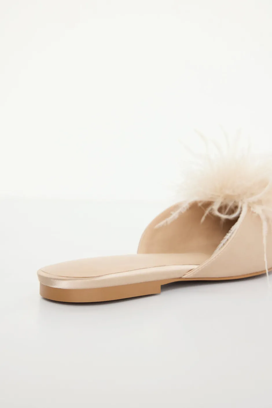 Good American Shoes<FEATHER FLATS Champagne005