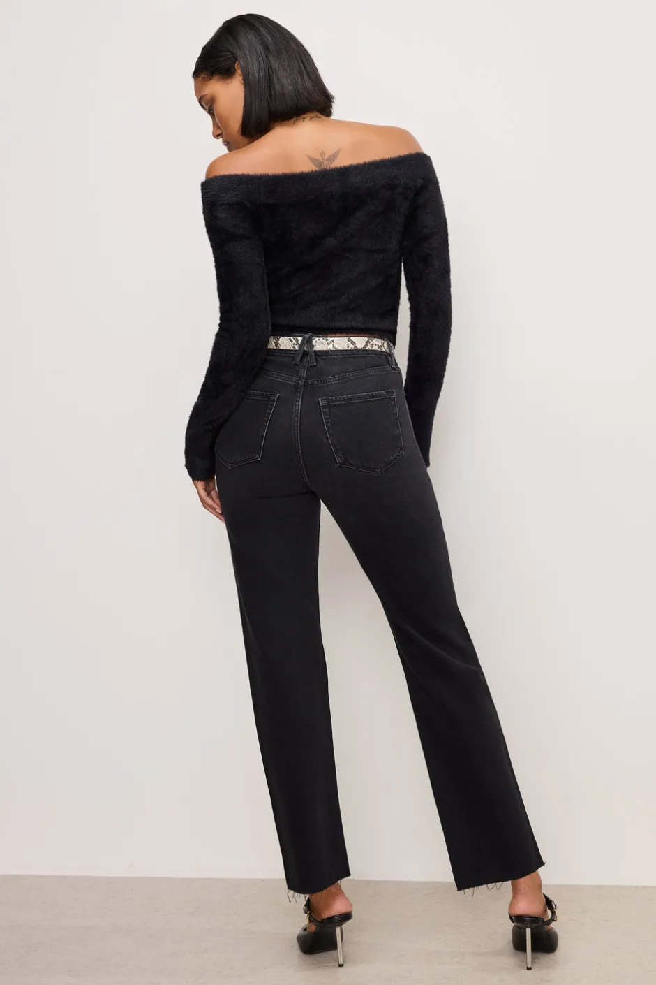 Good American Straight | High-Rise<GOOD BOY STRAIGHT CROPPED JEANS Black324