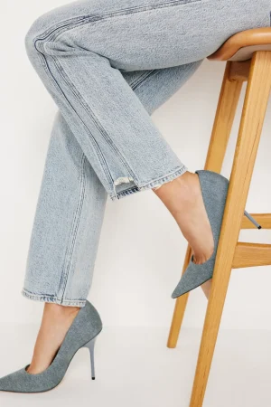 Good American Straight<GOOD CURVE STRAIGHT JEANS Indigo545