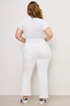 Good American Bootcut & Flare | Mid-Rise<GOOD LEGS CROPPED MINI BOOT JEANS White001