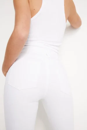 Good American Skinny | Mid-Rise<GOOD LEGS SKINNY CROPPED JEANS White001