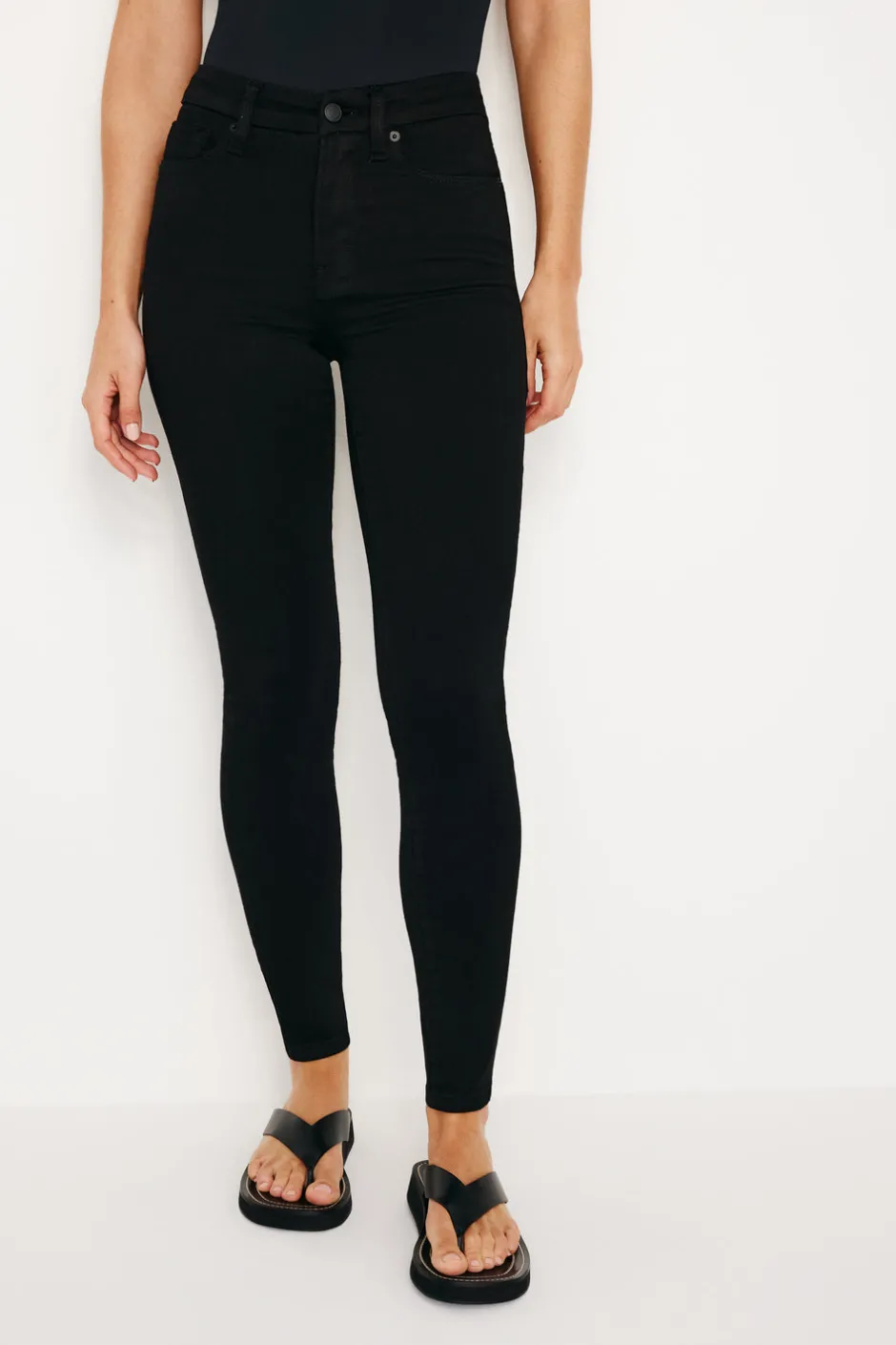 Good American Skinny<GOOD LEGS SKINNY JEANS Black001