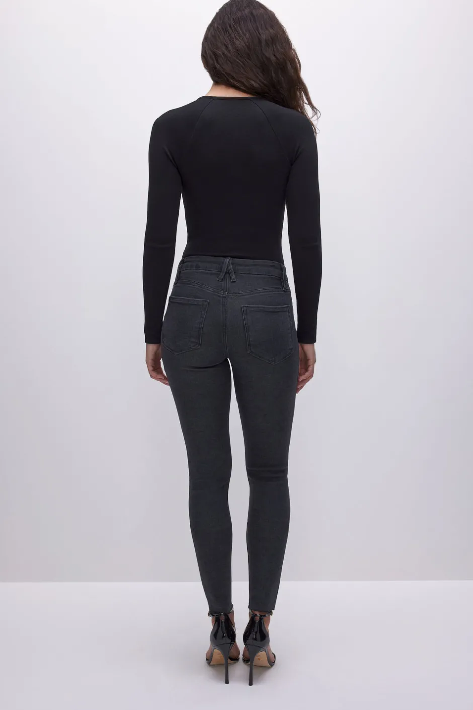 Good American Skinny | Mid-Rise<GOOD LEGS SKINNY Black184