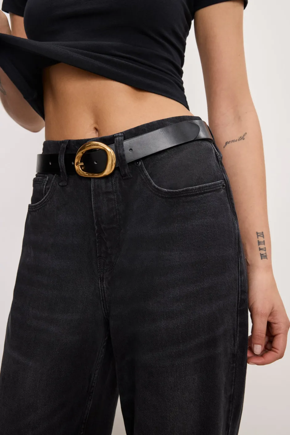 Good American Relaxed | Mid-Rise<GOOD ’90s RELAXED JEANS Black348