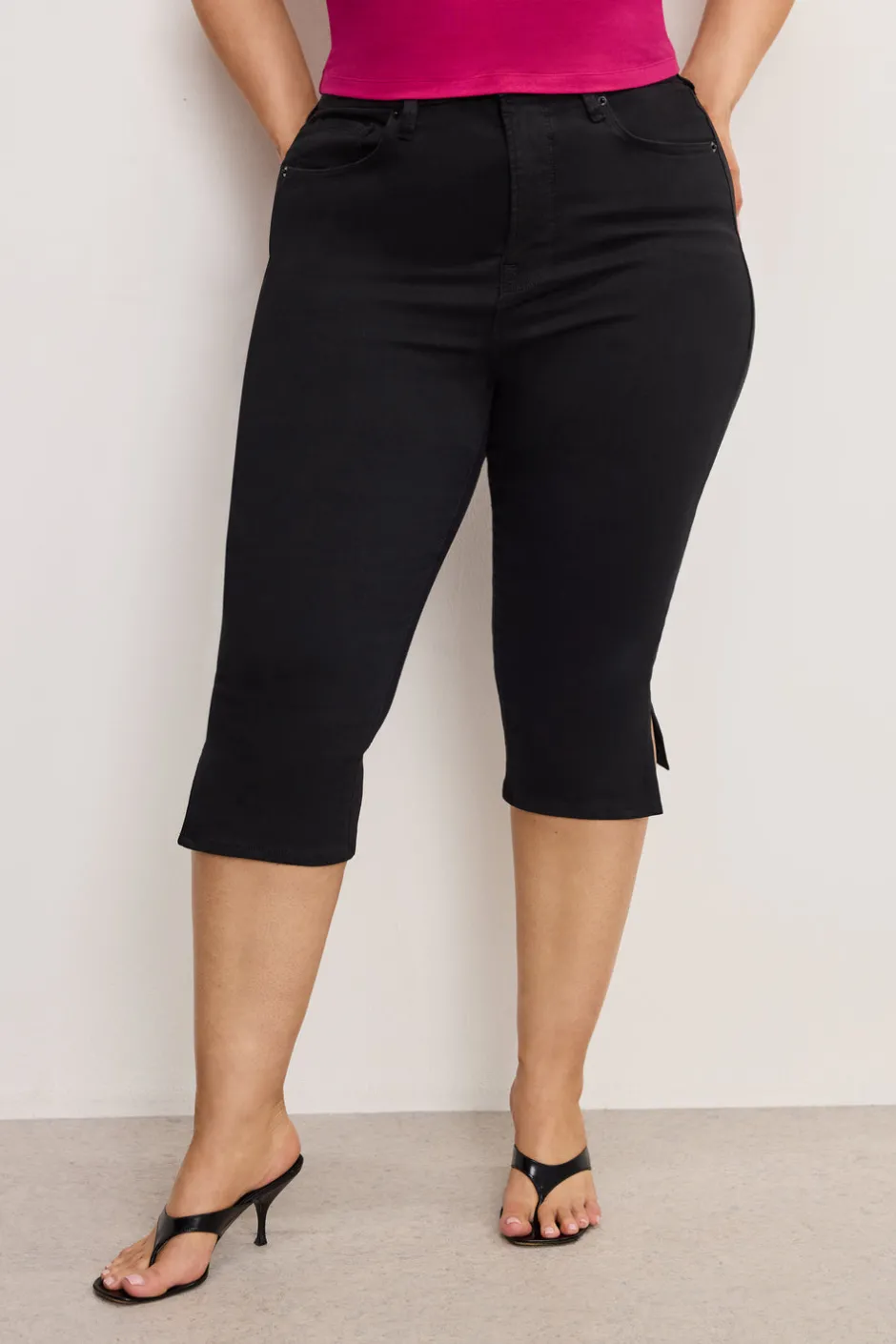 Good American Mid-Rise | Cropped Denim<GOOD CAPRI Black001
