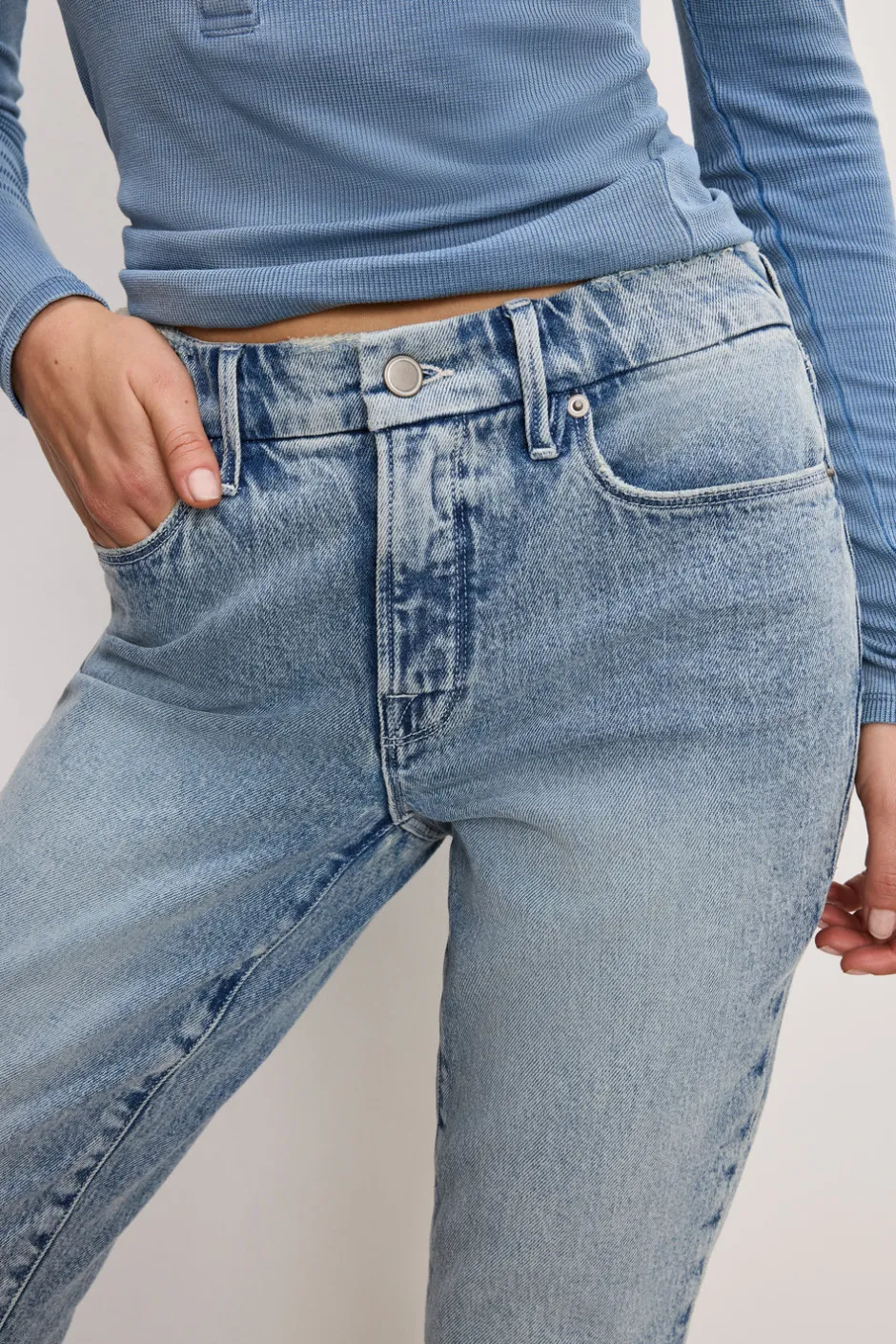Good American Straight | High-Rise<THE WEEKENDER JEANS Indigo750