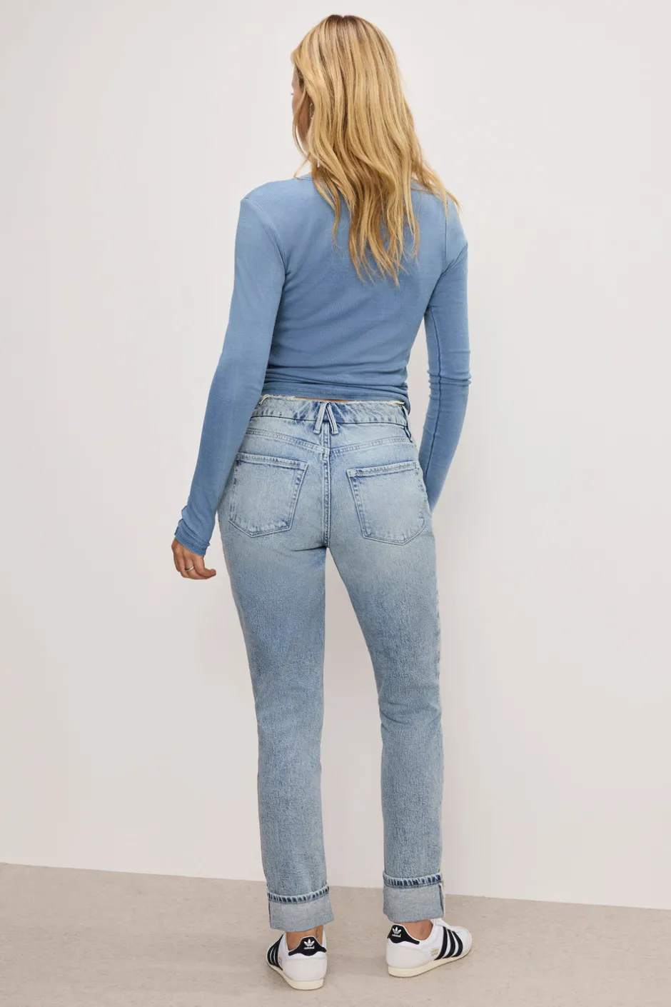 Good American Straight | High-Rise<THE WEEKENDER JEANS Indigo750